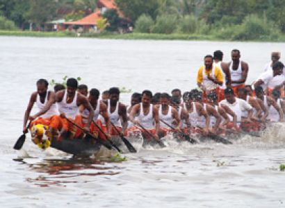 Luxury Cruise in Kerala – God’s Own Country Tour