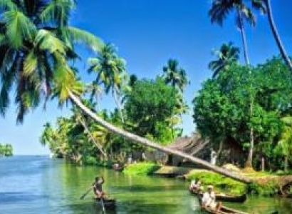 Luxury Cruise in Kerala – God’s Own Country Tour