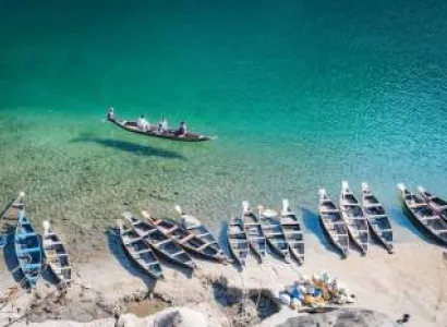 1 Day Mawlynnong & Dawki Tour