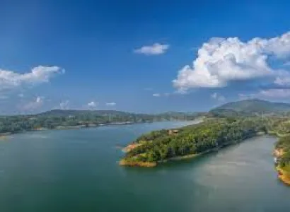 4 Night and 5 Days Meghalaya Tour