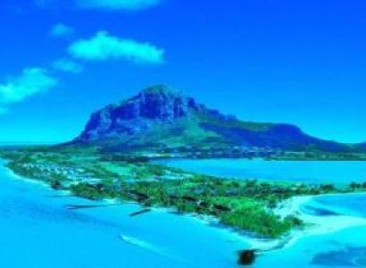 Packages in Port Louis