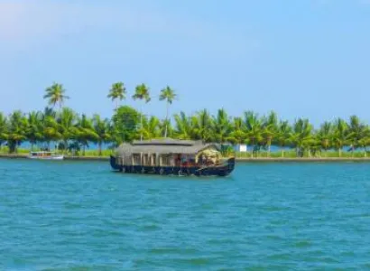 Munnar Thekkady Alleppey5 Days & 4 Nights Tour
