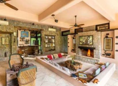 Kanha Jangale Safari Park Tour Package