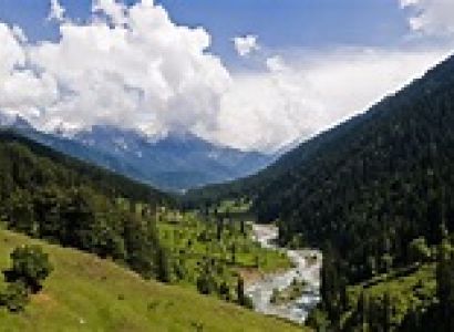 Srinagar ,Pahalgam , Gulmarg, Sonamarg, Srinagar Tour