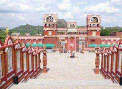 Hyderabad Tour with Ramoji Film City