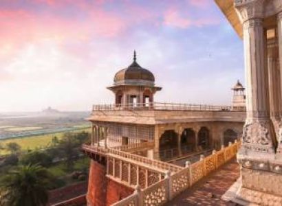 Agra Overnight Tour With Taj Mahal & Agra Fort from Delhi by Private Cab