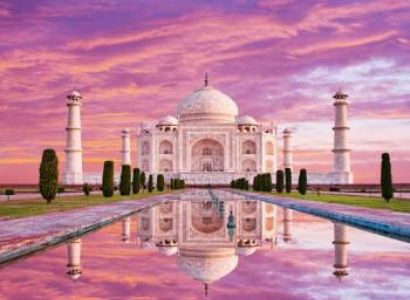 03 UNESCO Site Taj mahal, Agra Fort, Fatehpur Sikri and Kalakriti Mohabbat the Taj show Overnight.