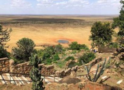 5 Days Kenyan Safari Luxury Tsavo Ambo Tour