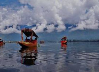 Srinagar with Gulmarg and Pahalgam Tour