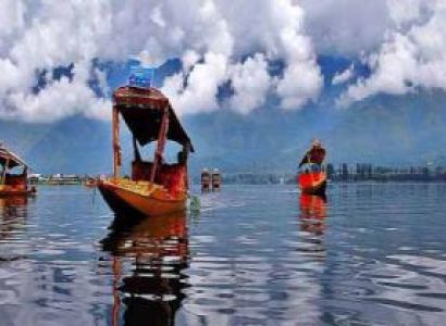 Kashmir with Pahalgam and Gulmarg Tour