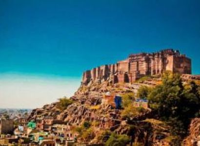 Forts, Palaces and Sand dunes for 4 adults