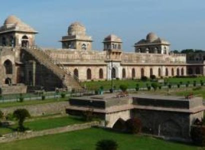 5D Indore - Ujjain - Omkareshwar - Maheshwar - Mandu Tour