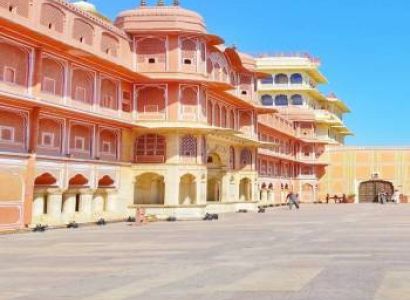 Golden India Travel 04 Days