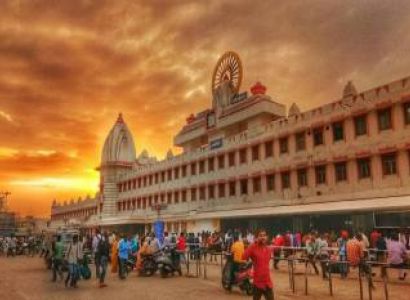 Golden Triangle Tour With Varanasi Tour