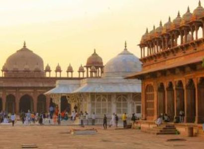 Fatehpur Sikri Tour From Agra
