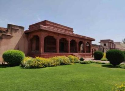 Fatehpur Sikri Tour From Agra