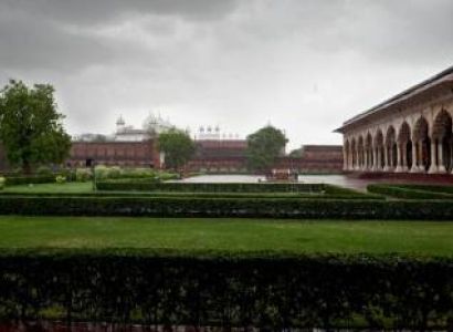 Private Taj Mahal At Sunrise and Agra Day Tour from Delhi