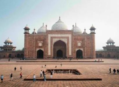 Private Taj Mahal At Sunrise and Agra Day Tour from Delhi
