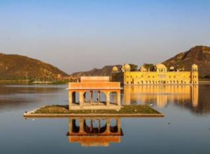 4 Days Golden Triangle Tour Package