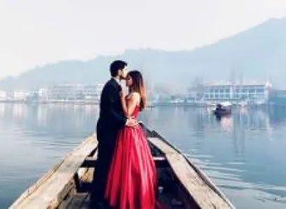 Kashmir Honeymoon Tour - Jammu to  Jammu - 5N 6D