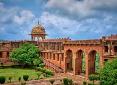 5 Night - 6 Days Golden Triangle Package