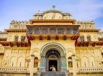 Varanasi – Chitrakoot – Prayagraj – Ayodhya   5 Nights 6 Days  Tour Package