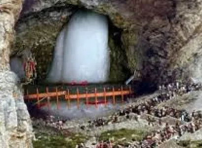 04 Night & 05 Days Srinagar to Aamarnath Yatra By Helicopter Tour
