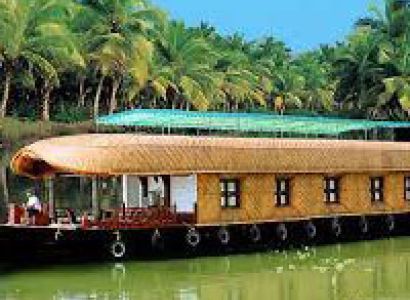Kerala Dreams - Munnar - Thekkady - Kovalam Tour