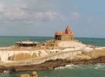 Kerala Dreams - Munnar - Thekkady - Kovalam Tour