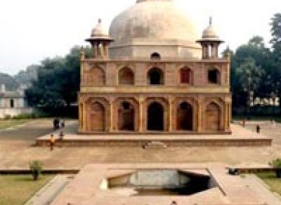 Allahabad Varanasi Tour Package from Delhi