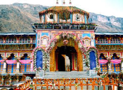 Chardham yatra Deluxe Package