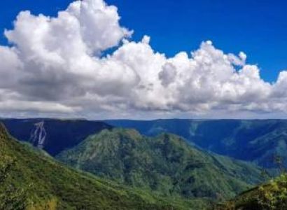 Shillong Cherrapunjee Dwaki Mawlynnong Kaziranga