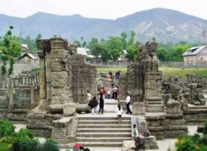 Srinagar Pahalgam Sonamarg Gulmarg Patnitop & Mata Vaisnodevi (Jammu & Kashmir)