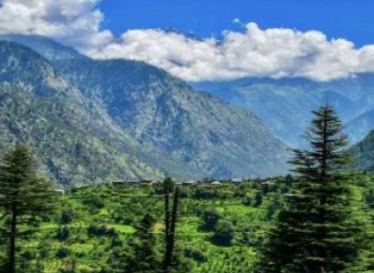 Climbing or Rappelling in Kasol and Explore Hidden Places
