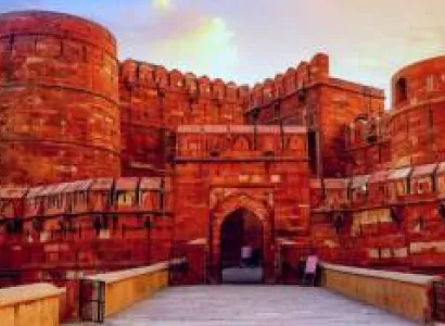 8Night 9Days  Manali - Shimla - Agra - Delhi Volvo