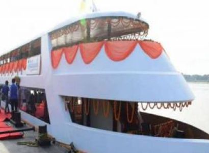 Evening Gnaga Aarti By Alaknanda Cruise