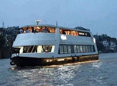 Evening Gnaga Aarti By Alaknanda Cruise