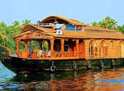 Luxury Kerala Honeymoon Package Tree House