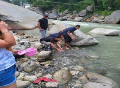 3 Nights and 4 Days Delhi to Manali Tour Package