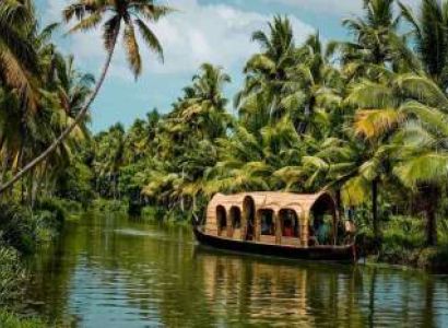 Munnar - House Boat 3 Nights 4 Days Tour