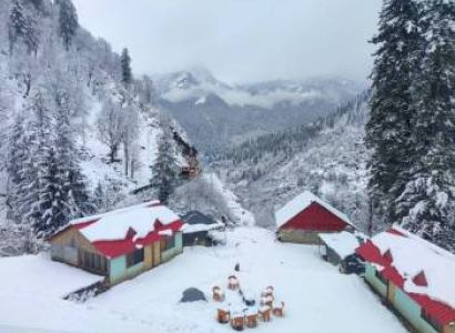 Kasol Kheerganga Tosh Trekking Trip