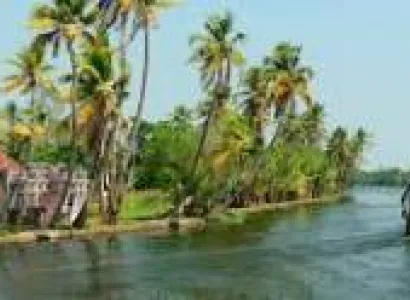 Kerala Escape: 7 Days of Tropical Paradise