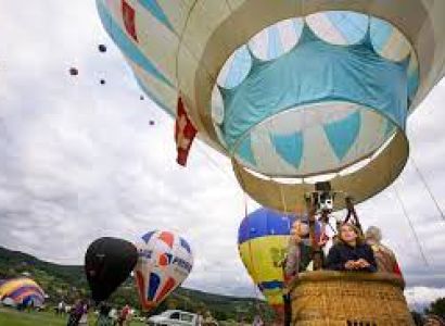 Coimbatore- Munnar- Alleppey- Guruvayur - Family Tour Package