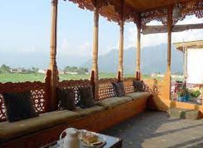 The Crown Of Kashmir 5 Night - 6 Days Tour Package