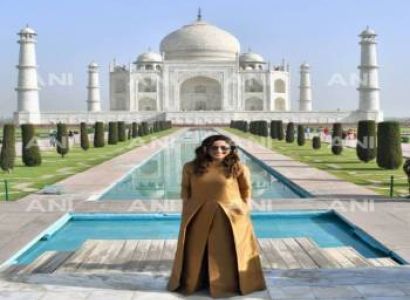 09 Nights & 10 Days Delhi-Jaipur-Ranthambore-Agra-Varanasi Tour