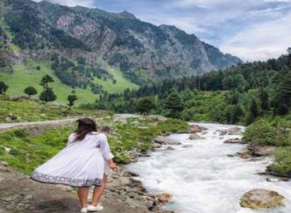 4 Nights - 5 Days Admirable Kashmir Tour