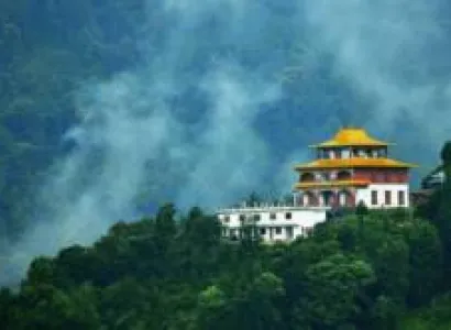 Discover Eastern Himalaya - Kalimpong-Gangtok-Lachung-Pelling-Darjeeling 11D tour