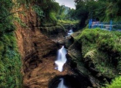 9 Days Nepal Tour,A Fantastic Mix of Cultural Exploration and Natural Beauty. Here's a Detailed