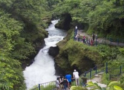 Nepal Adventure: Exploring the Himalayas and River Rafting