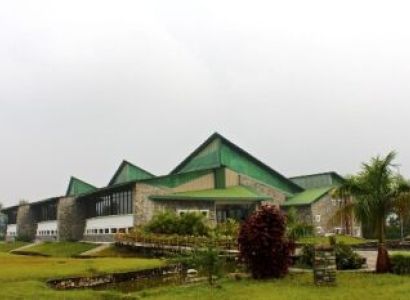 Nepal Adventure: Exploring the Himalayas and River Rafting